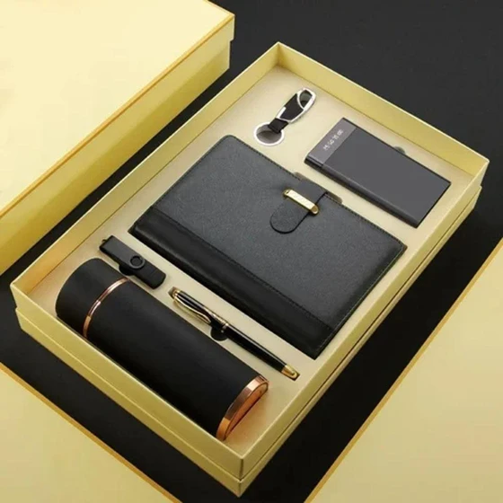 corporate-customized-gift-2.webp