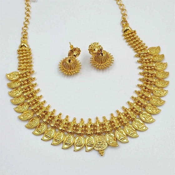 pendant-lakshmi-set-1.webp