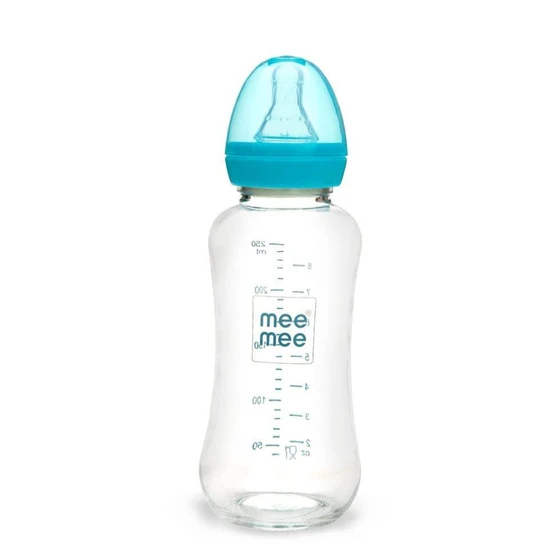 feeding-transparent-bottle-2.webp