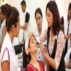 Beauty Parlour Traning Classes