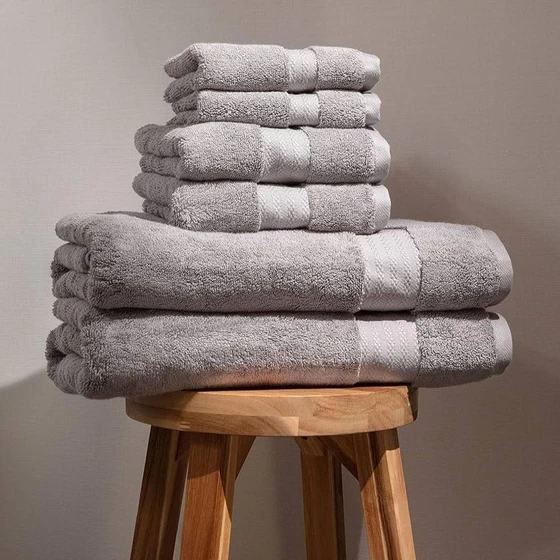 bath-towels-luxury-1.webp