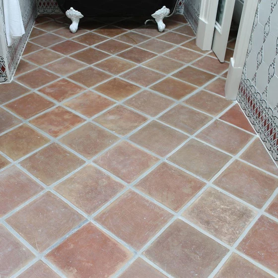 square-ceramic-floor-tile-2.webp