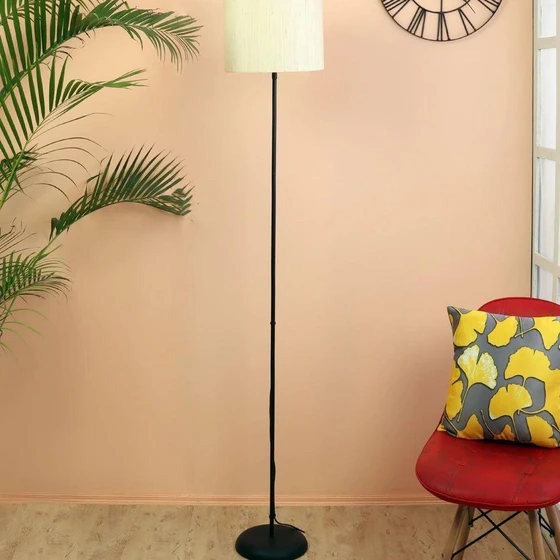 iron-floor-lamp-2.webp