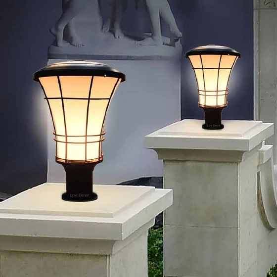 pvc-solar-gate-lights-2.webp