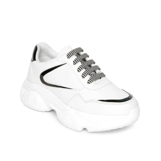 sneaker-2.webp