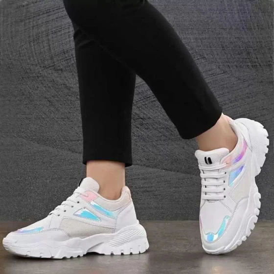 sneaker3.webp