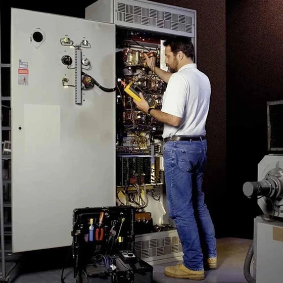 panel-installation-services-2.webp
