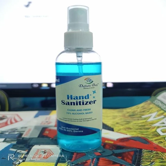 hand-sanitizer-pocket-spray-1.webp