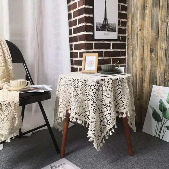 plain-crochet-tablecloth-2.webp