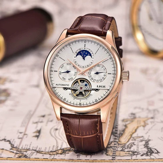 leather-wrist-watch-2.webp