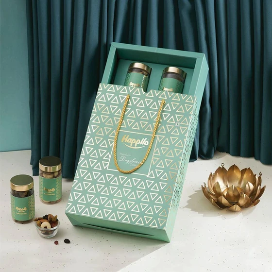 corporate-dry-fruit-gift-boxes-2.webp