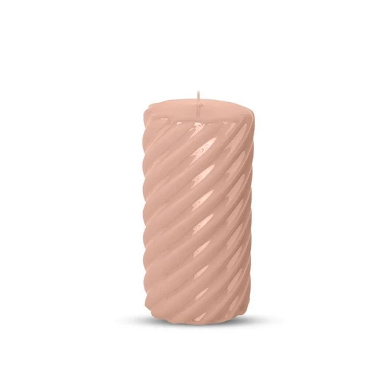 twisted-lighting-candles-1.webp