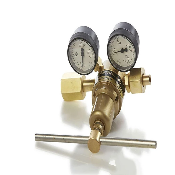 nitrogen-cylinder-regulator-2.webp