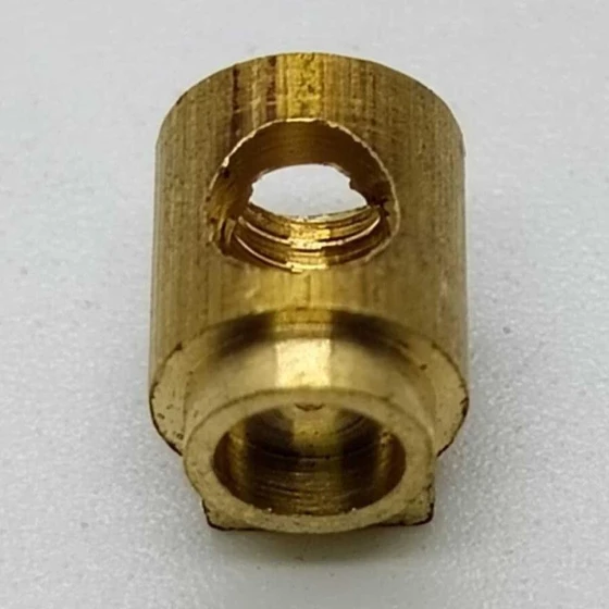 brass-golden-connector-2.webp
