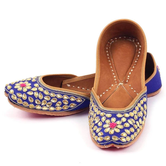 punjabi-ladies-jutti-2.webp