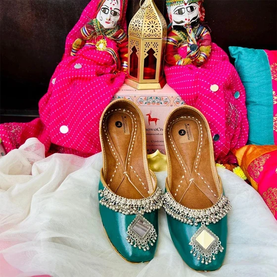 ethnic-ladies-juttis-2.webp