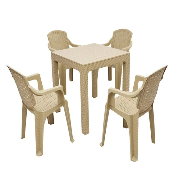 square-plastic-chairs-2.webp