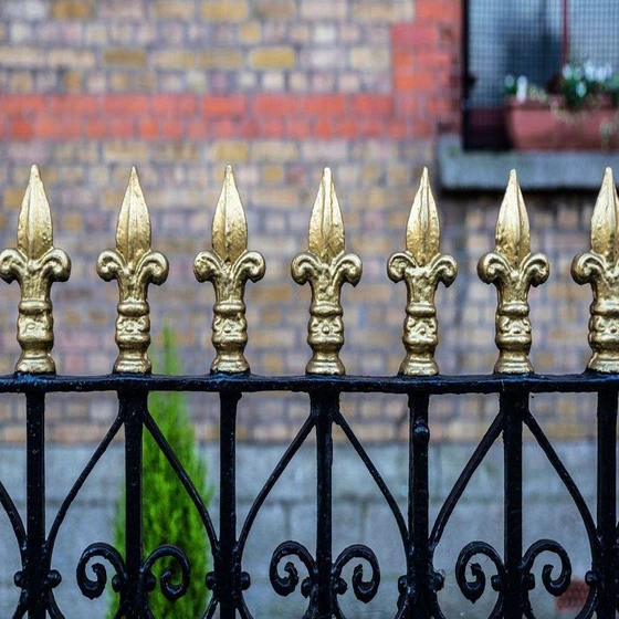 polished-compound-wall-grill-2.webp