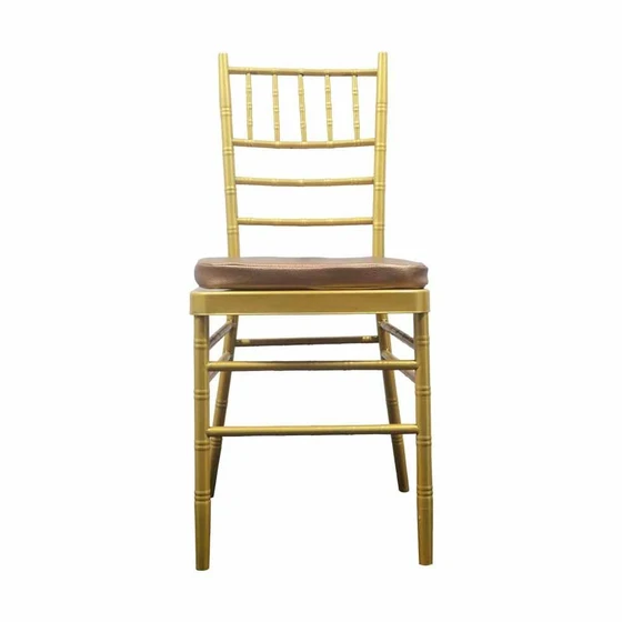 golden-chiavari-chair-2.webp