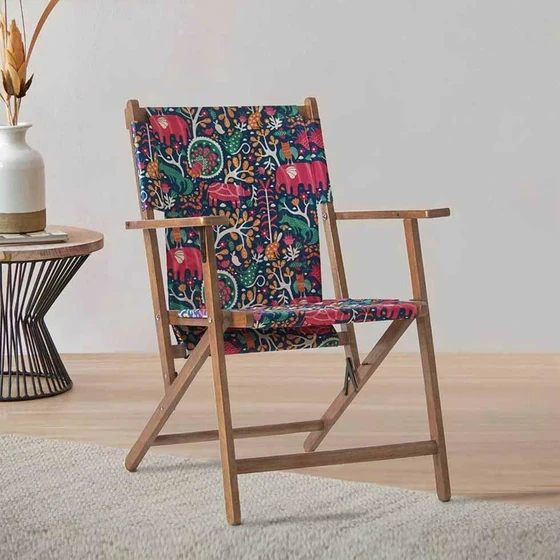 designer-folding-chair-2.webp