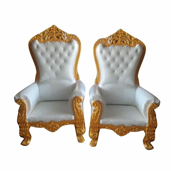 golden-frame-banquet-chair-1.webp