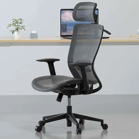 Height Adjustable Chair — Smoothly raise and lower