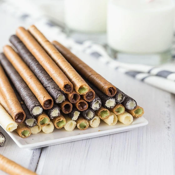 chocolate-wafer-rolls-2.webp