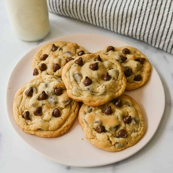 chocolate-chip-cookie-2.webp