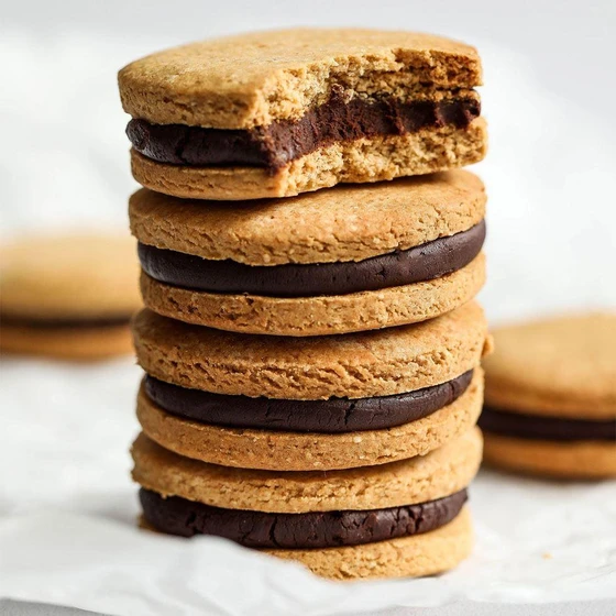 Cocoa Sandwich Biscuit — Rich creme vanilla filling