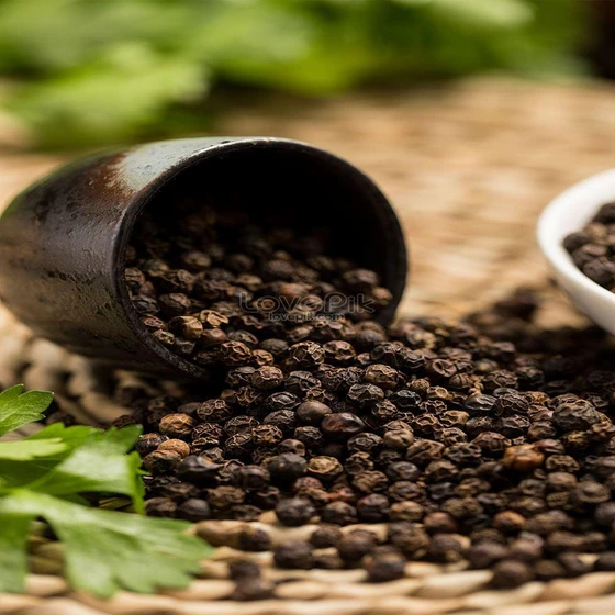 granule-black-pepper-2.webp
