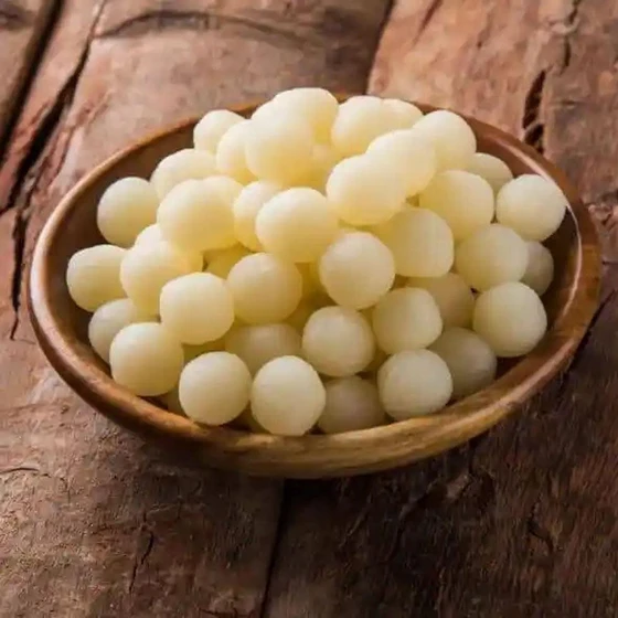 round-white-rasgulla-1.webp