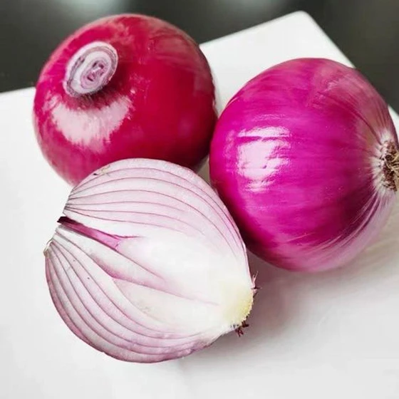 fresh-big-onion-2.webp