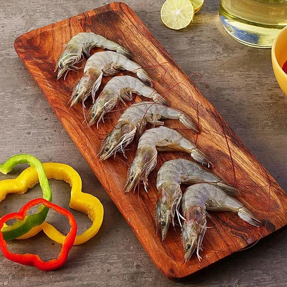 white-fresh-prawns-2.webp