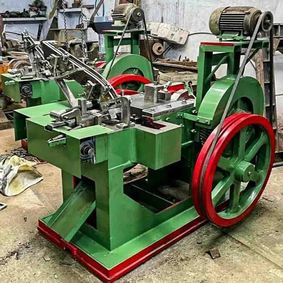 nail-making-machine-2.webp