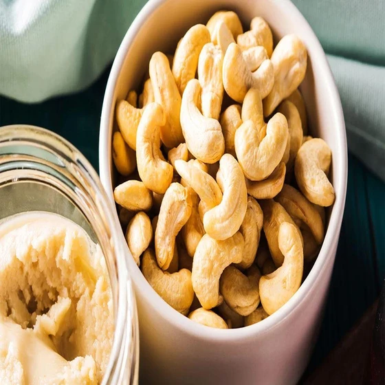 cashew-fresh-nuts-2.webp