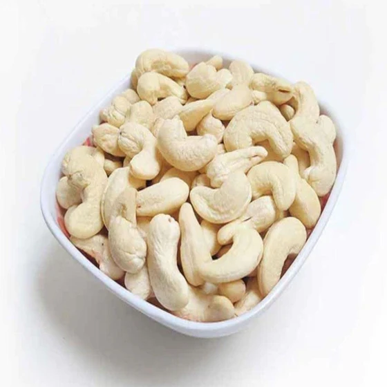 Cashew Whole Nuts — White to Ivory color Fresh