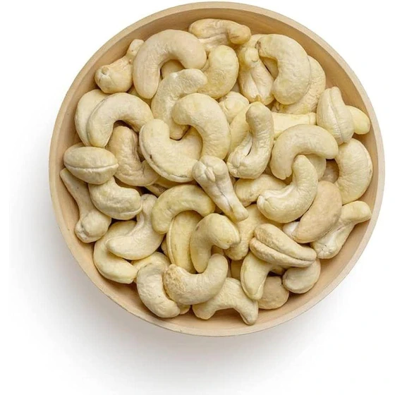 cashew-whole-nuts-2.webp