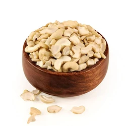Broken Cashew Nuts