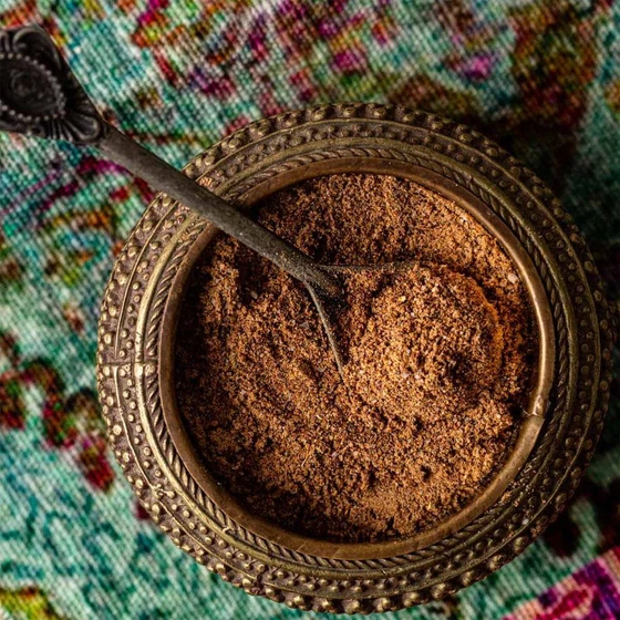 chat-masala-powder-2.webp