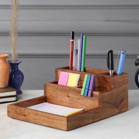 dual-pen-acrylic-stand-2.webp