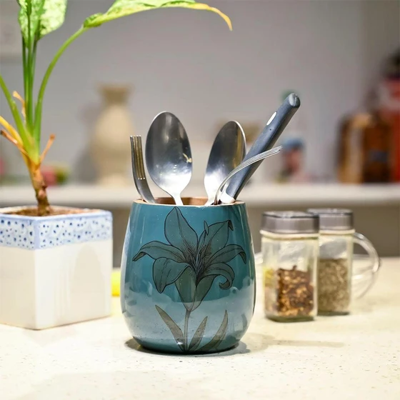 cutlery-lily-spoon-2.webp