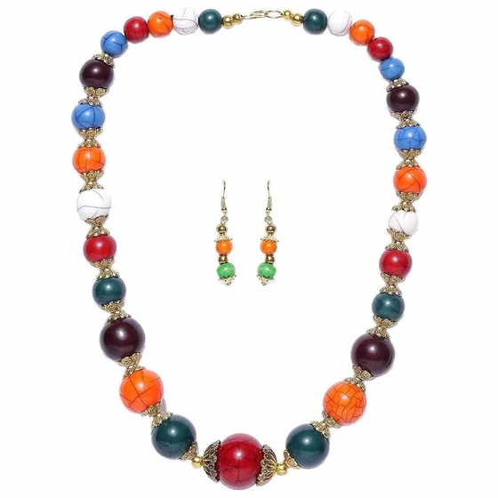 designer-acrylic-necklace-2.webp
