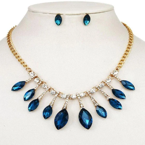 gemstone-studded-necklaces-2.webp