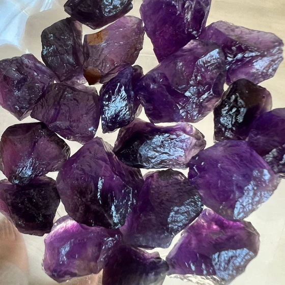 amethyst-rough-stone-2.webp