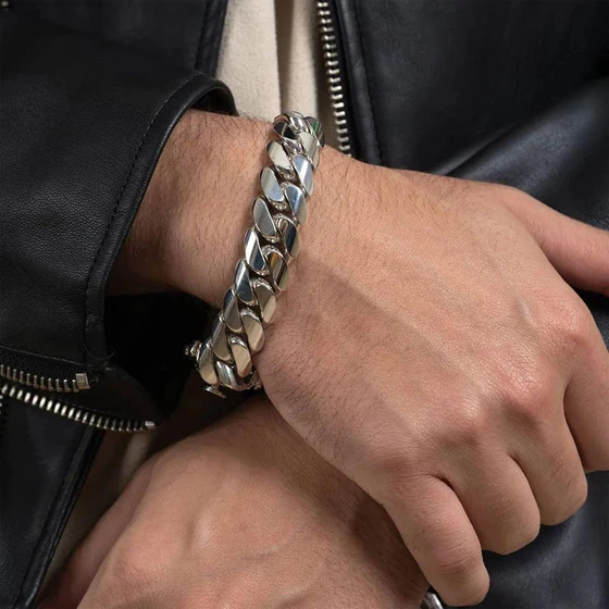 rhodium-plated-silver-bracelet-2.webp
