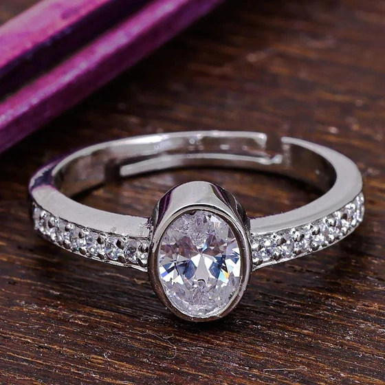 women-s-finger-silver-ring-2.webp