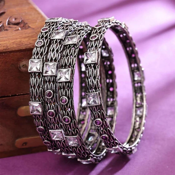 fancy-oxidized-bracelet-2.webp