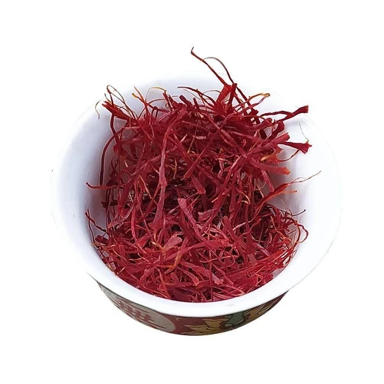 red-kashmir-safforn-2.webp