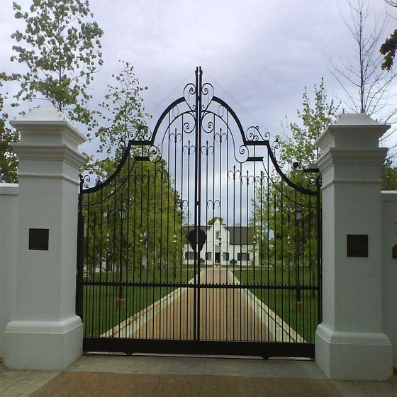 swing-iron-gate-1.webp