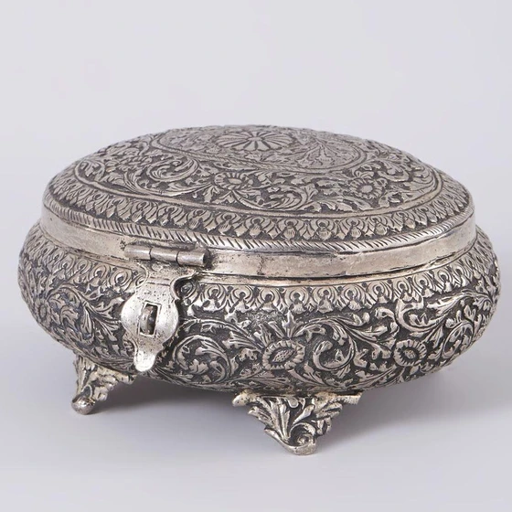 designer-oxidize-pandani-2.webp